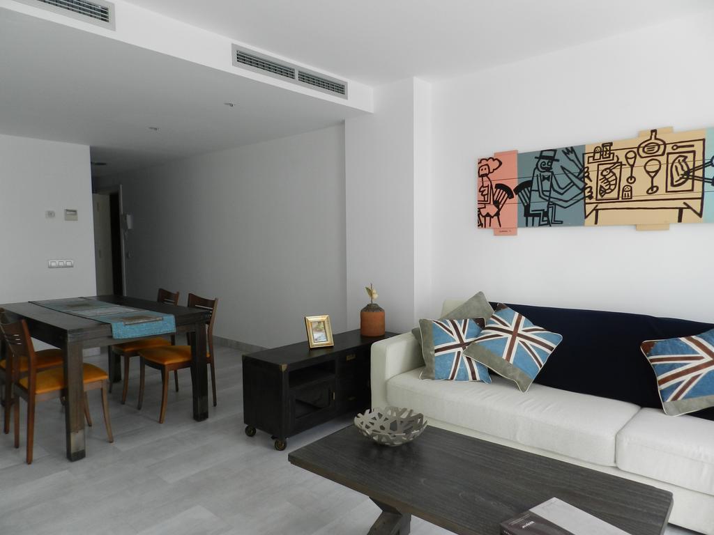 Apartaments El Cine Росас Экстерьер фото